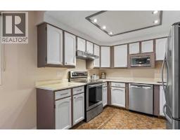 3pc Bathroom - 4 Glamis Gardens Sw, Calgary, AB T3E6S4 Photo 9