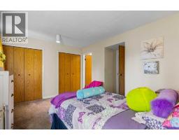 4 Glamis Gardens Sw, Calgary, AB T3E6S4 Photo 22