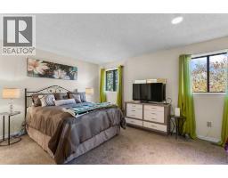 4 Glamis Gardens Sw, Calgary, AB T3E6S4 Photo 16