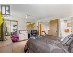 4 Glamis Gardens Sw, Calgary, AB T3E6S4 Photo 18