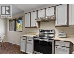 4 Glamis Gardens Sw, Calgary, AB T3E6S4 Photo 11