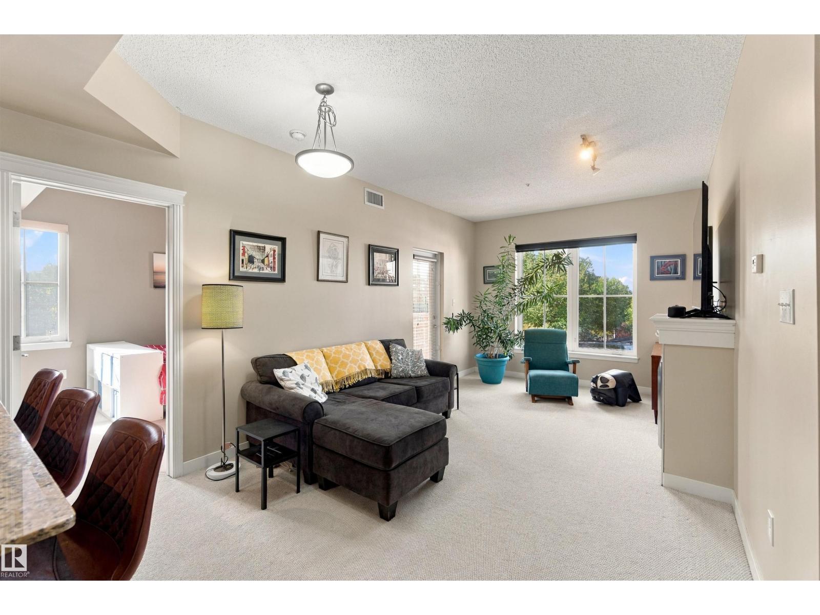 #421 10333 112 ST NW - 3
