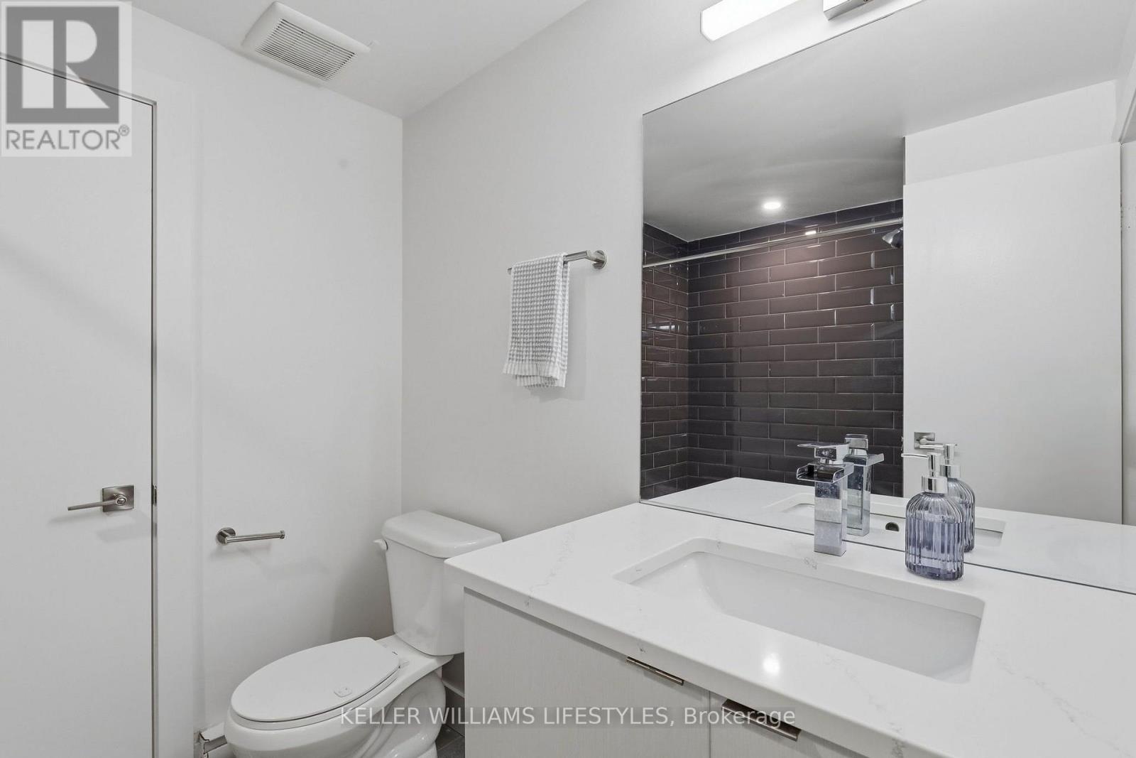 #36 105 ANDOVER DRIVE - Image 19