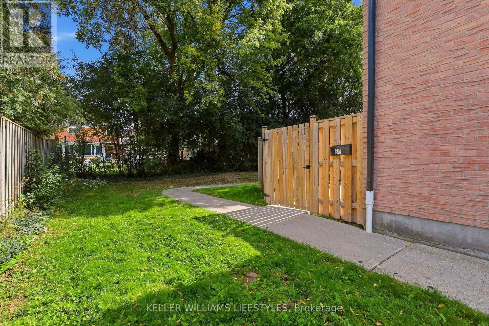 #36 105 ANDOVER DRIVE - Image 30
