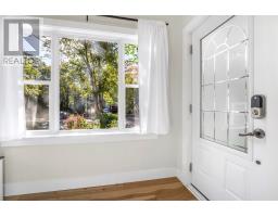 32 Craigmillar Avenue thumbnail 5