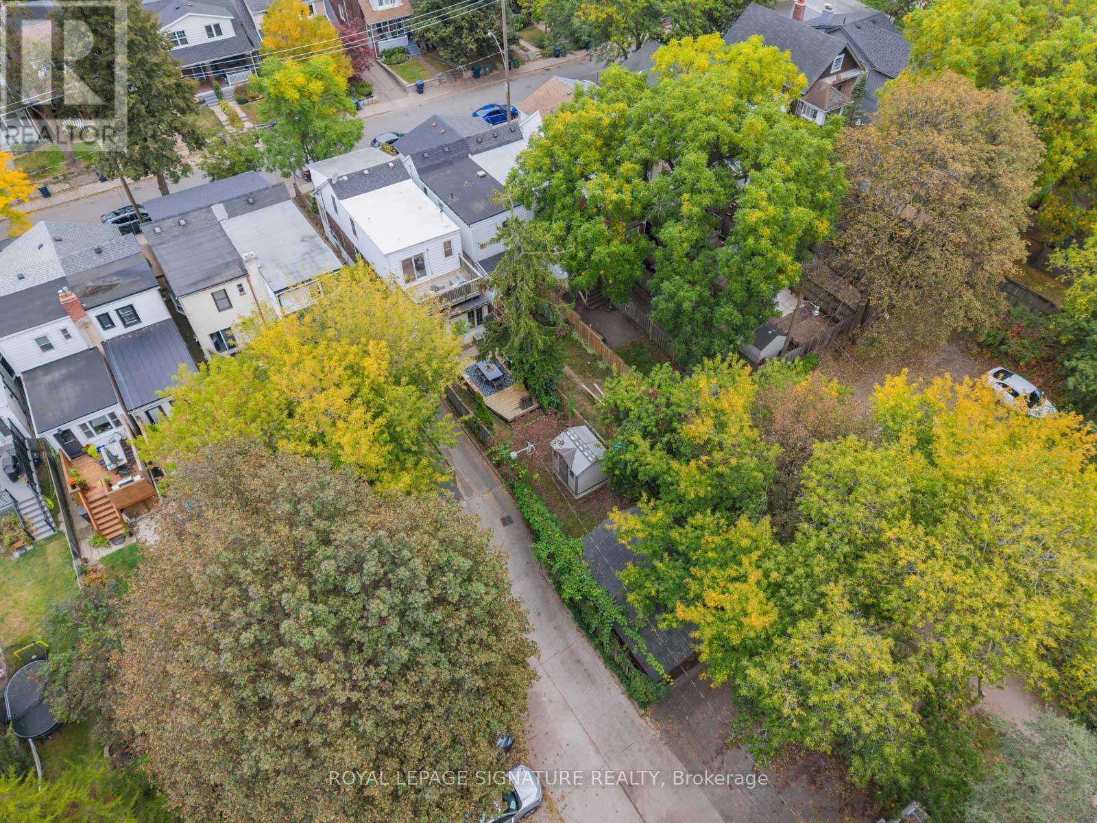 30 LAWLOR AVENUE - 36