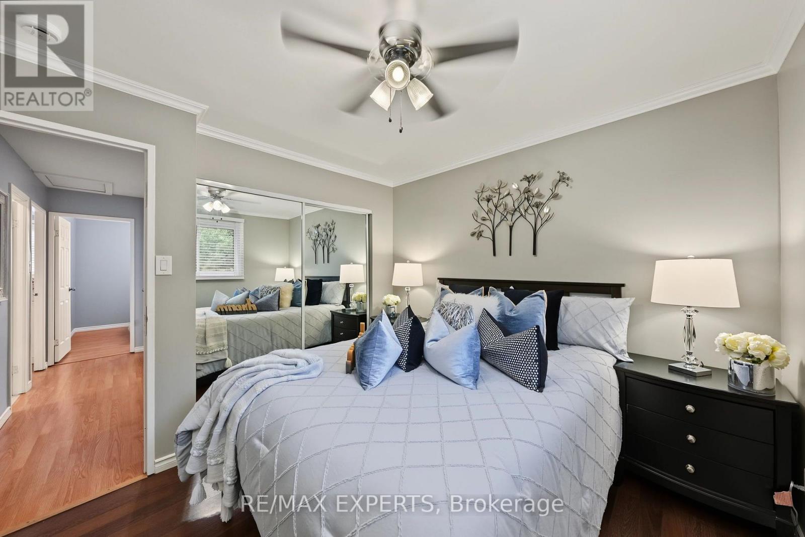 326 Oakwood Court, Newmarket, ON photo 22