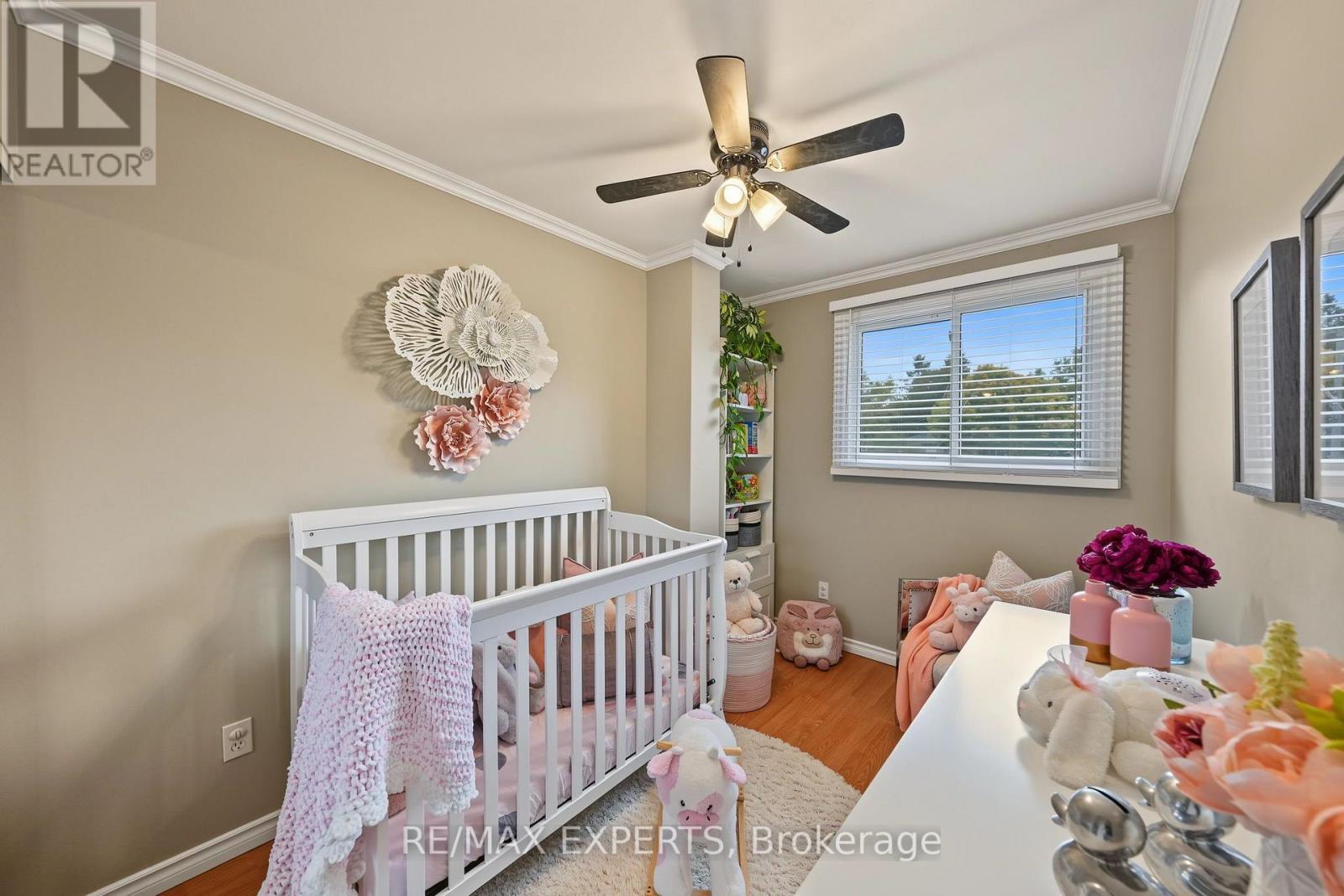 326 Oakwood Court, Newmarket, ON photo 25