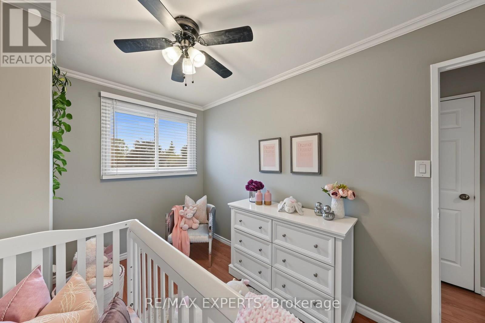 326 Oakwood Court, Newmarket, ON photo 26