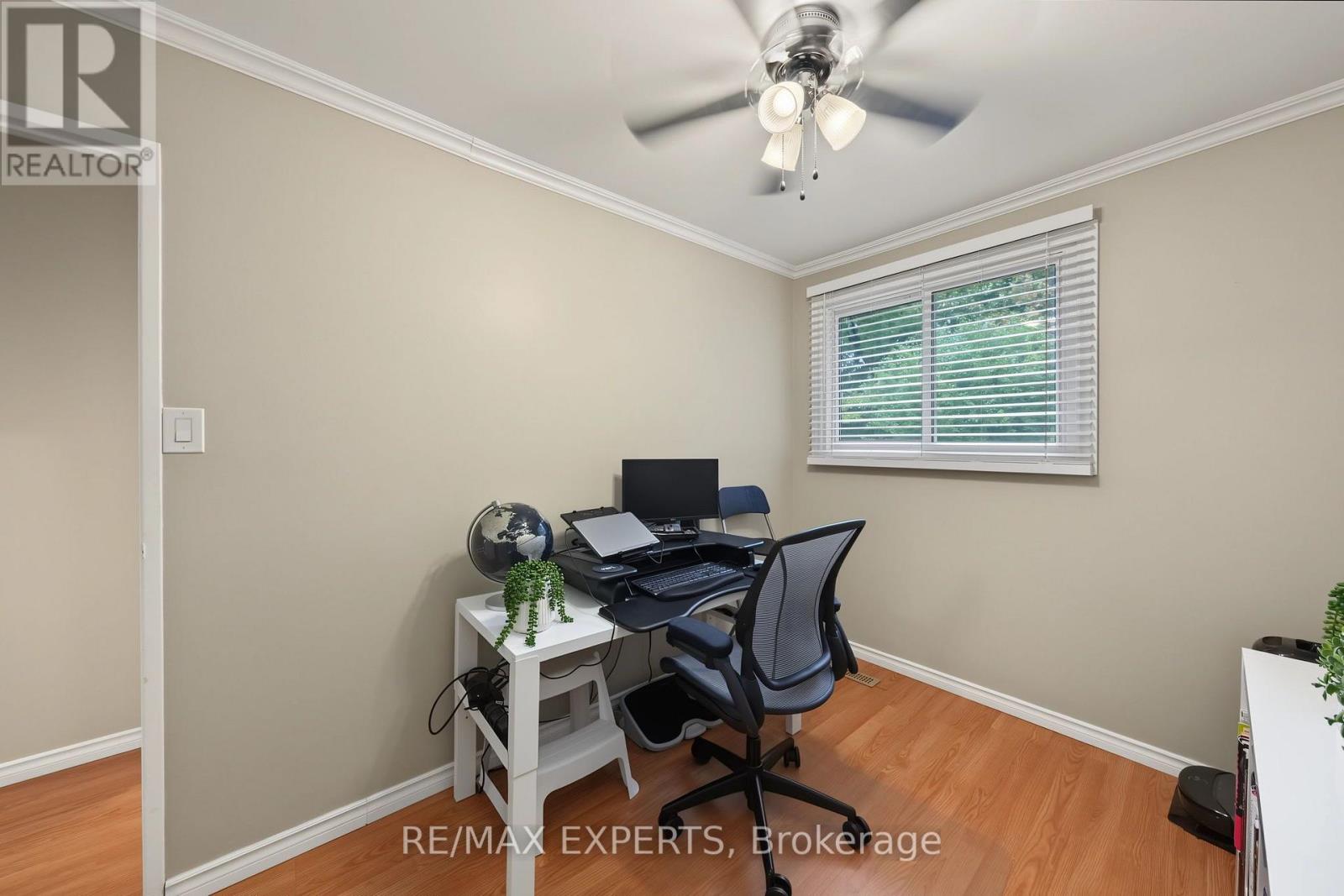 326 Oakwood Court, Newmarket, ON photo 28