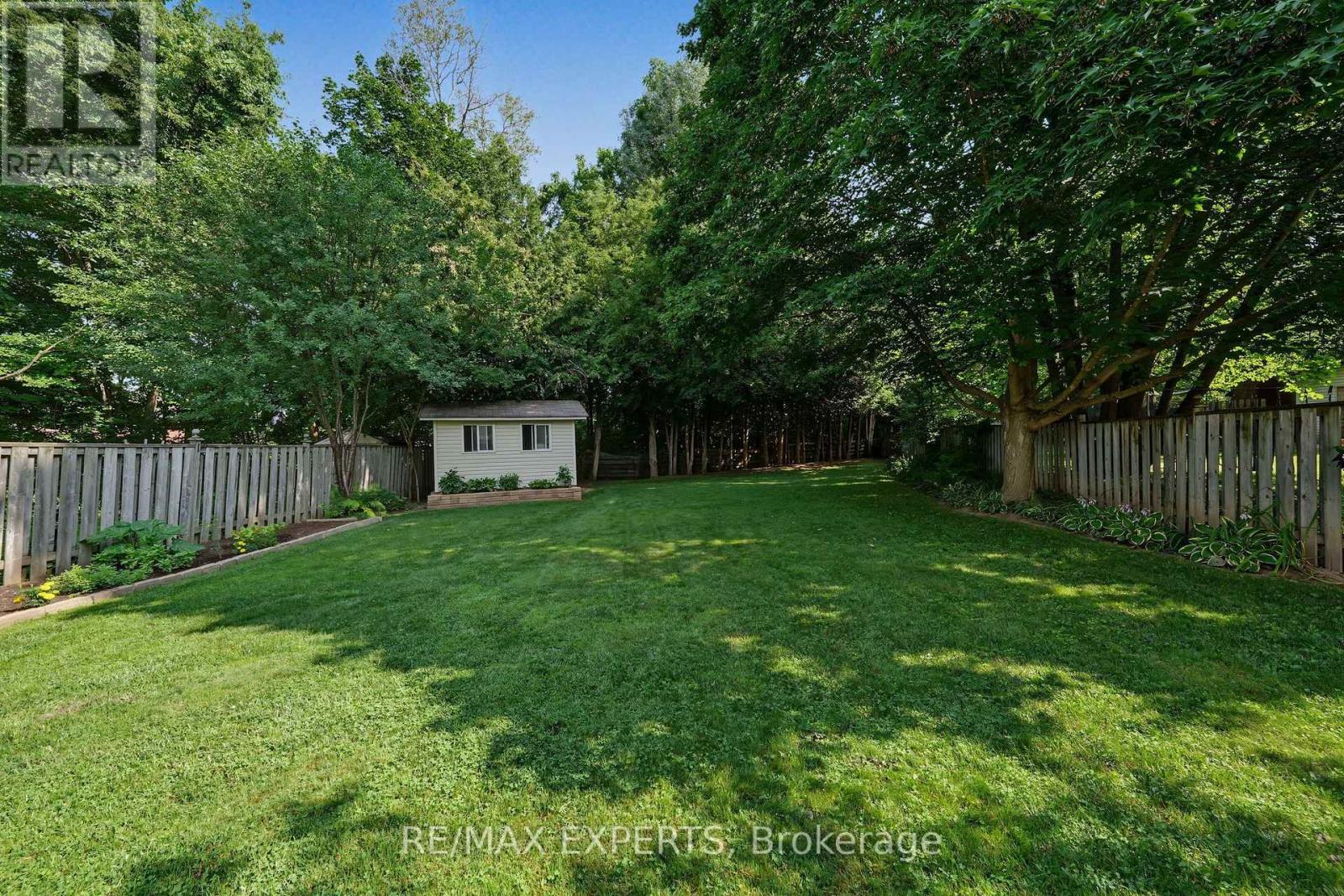 326 OAKWOOD COURT - 41