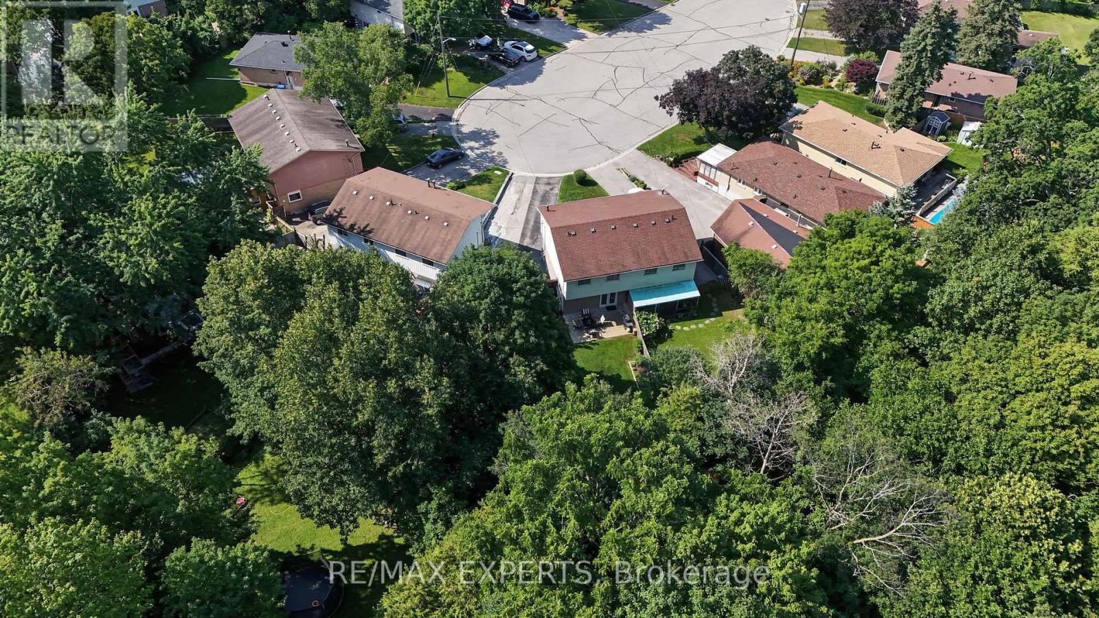 326 OAKWOOD COURT - 50