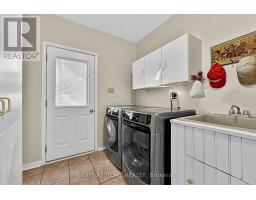44 Edenbridge Drive, Essa, ON L0M1B3 Photo 18