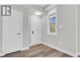 5 - 1 Bond Crescent, Richmond Hill, ON L4E1J4 Photo 11