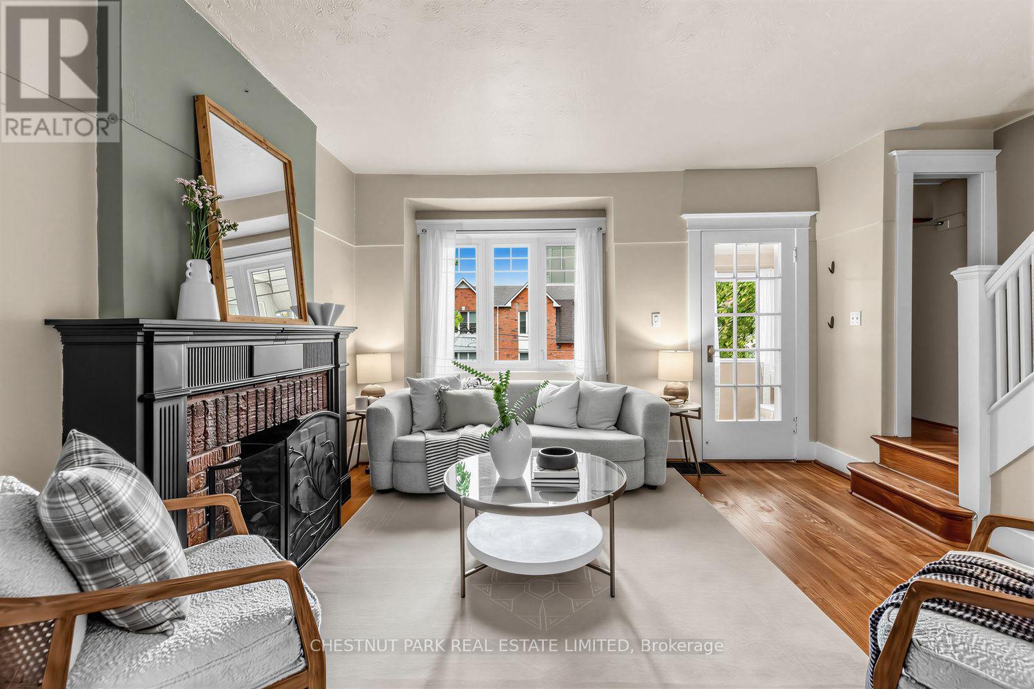 Photo of 1394 DAVENPORT ROAD