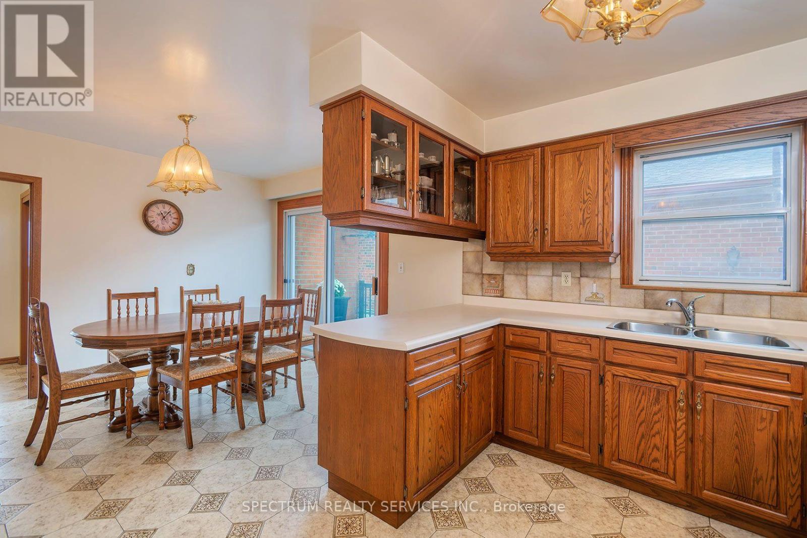 37 JOCADA ROAD - 12
