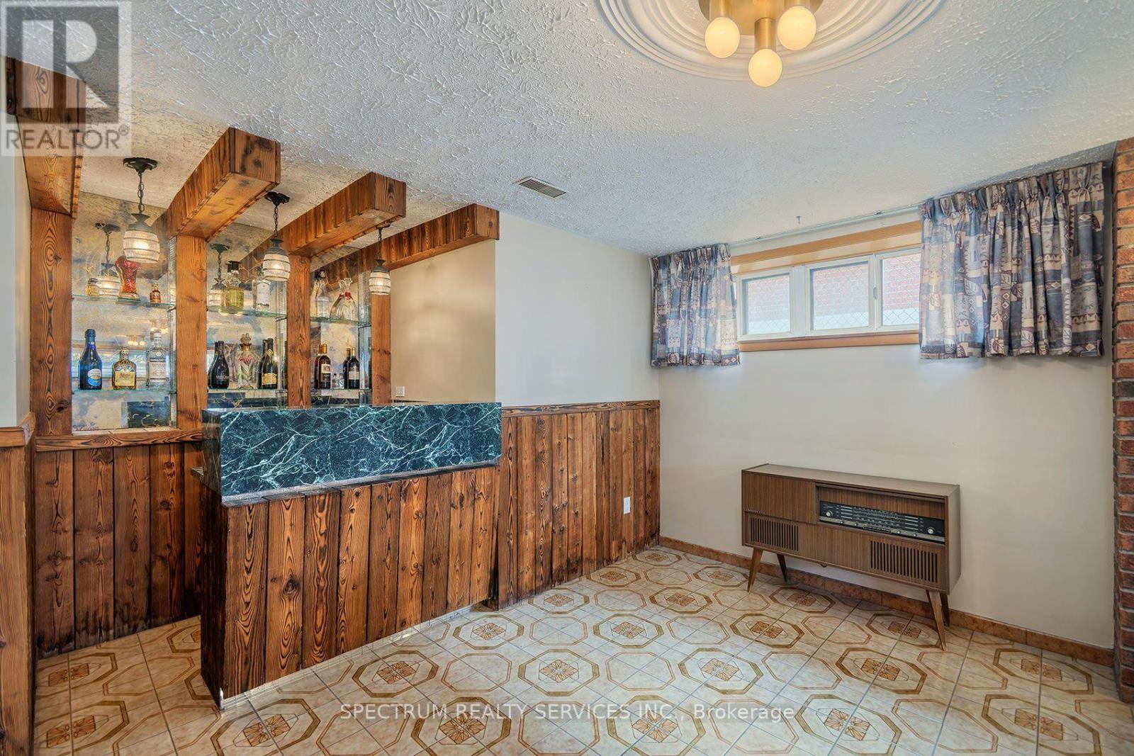 37 JOCADA ROAD - 29