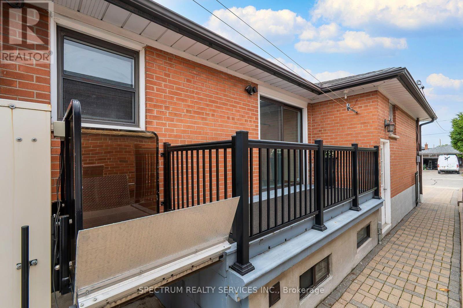 37 JOCADA ROAD - 39
