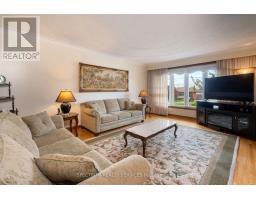 Kitchen - 37 Jocada Road, Toronto, ON M6L2J4 Photo 8