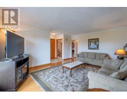 Primary Bedroom - 37 Jocada Road, Toronto, ON M6L2J4 Photo 9