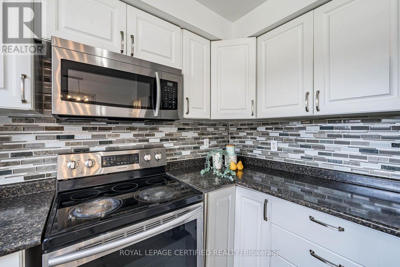 105 Howling Crescent, Ajax, ON photo 24