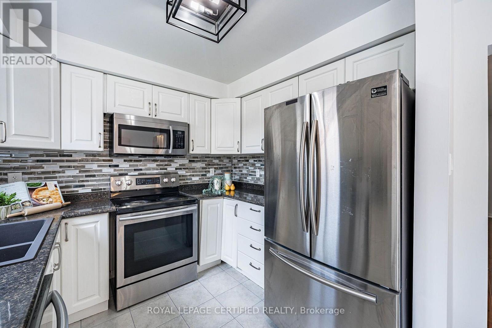 105 Howling Crescent, Ajax, ON photo 23