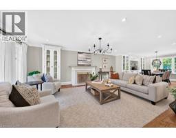 5pc Ensuite bath - 385 Rosslyn Drive, Burlington, ON L7N1S5 Photo 10