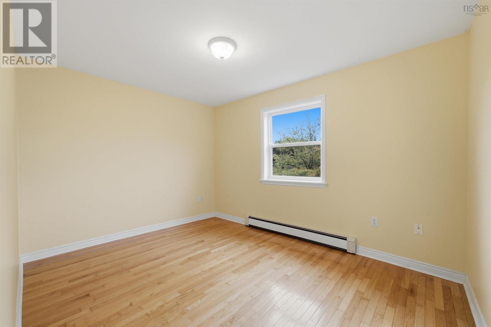111 St George Boulevard - 35