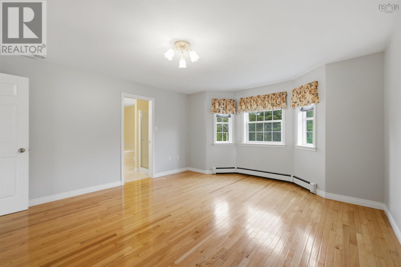 111 St George Boulevard - 27