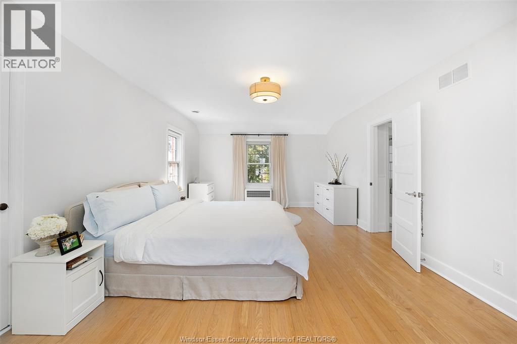 114 WALNUT STREET North - 27