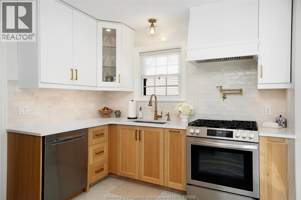 114 WALNUT STREET North - 23