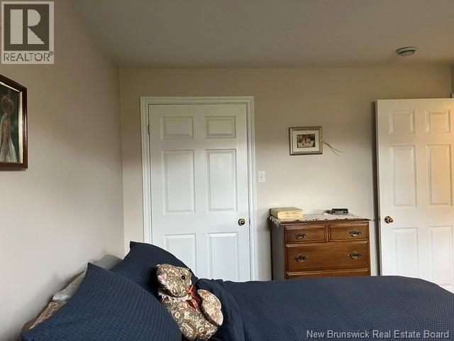 12 Caitlin Court - 18