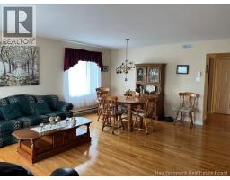 12 Caitlin Court, photo 3