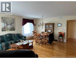 12 Caitlin Court, photo 5
