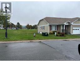 12 Caitlin Court, photo 2