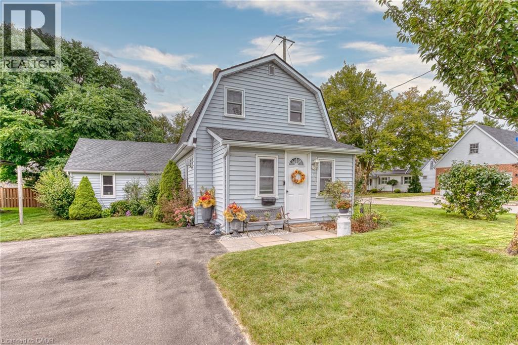 395 EDWARD Avenue N - 5