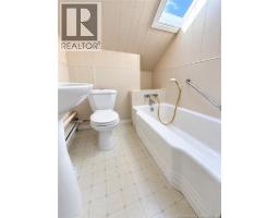 68 Cunard, Miramichi, NB E1N3A7 Photo 11