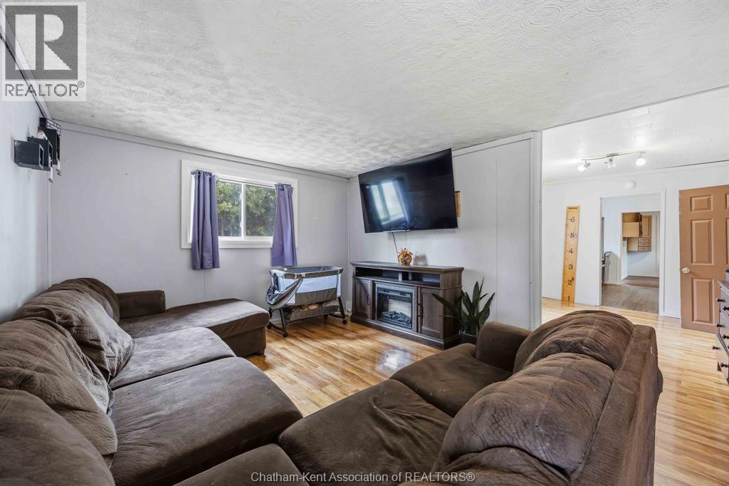 535 Richmond STREET - 6