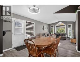 4pc Bathroom - 34 Mt Aberdeen Link Se, Calgary, AB T2Z3N6 Photo 8