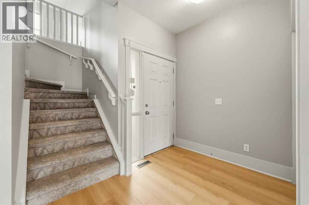 16 Cougartown Place SW, Calgary, Alberta, T3H0A2 — thumbnail 3