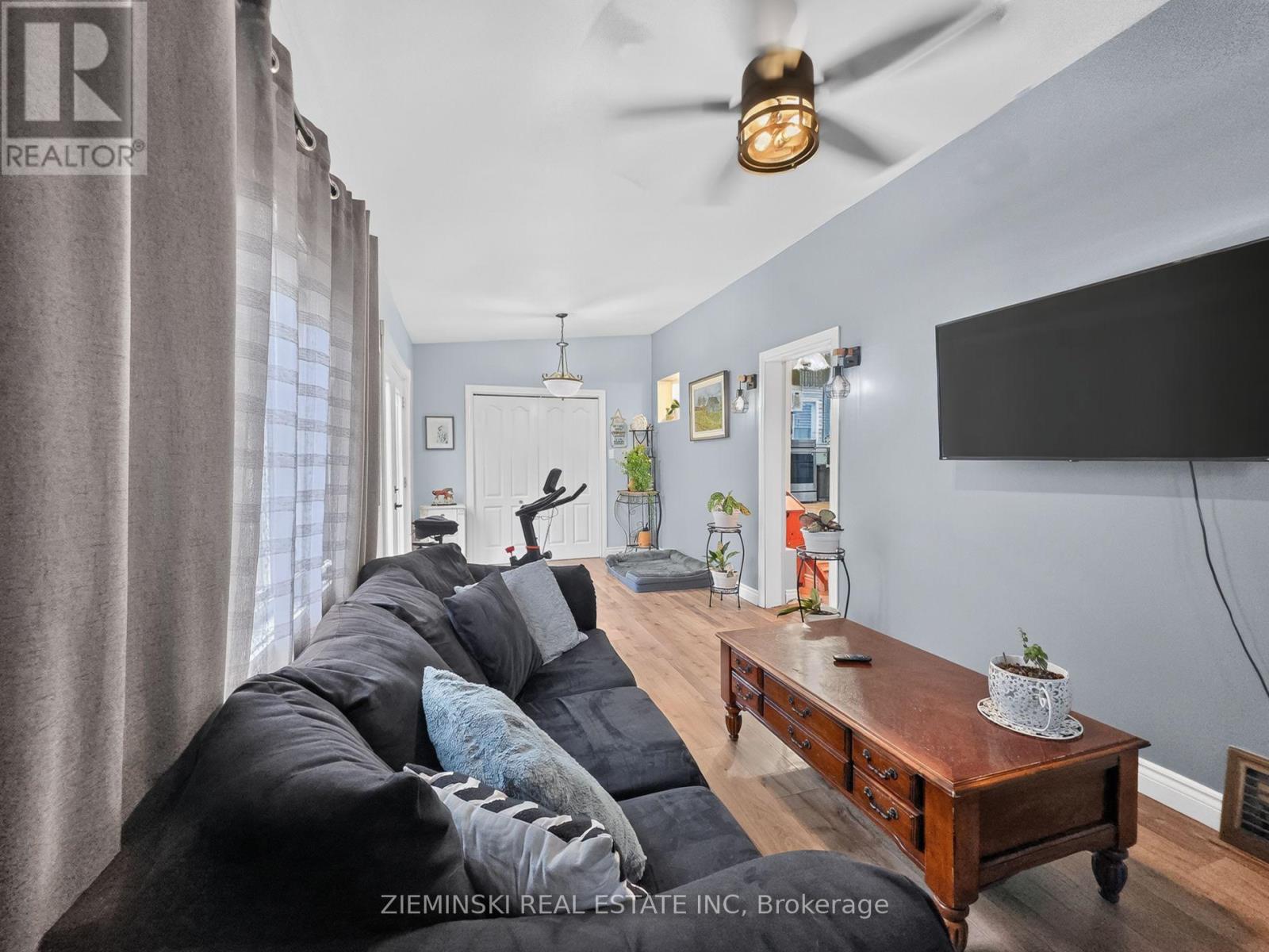 358 OGDEN AVENUE - 16