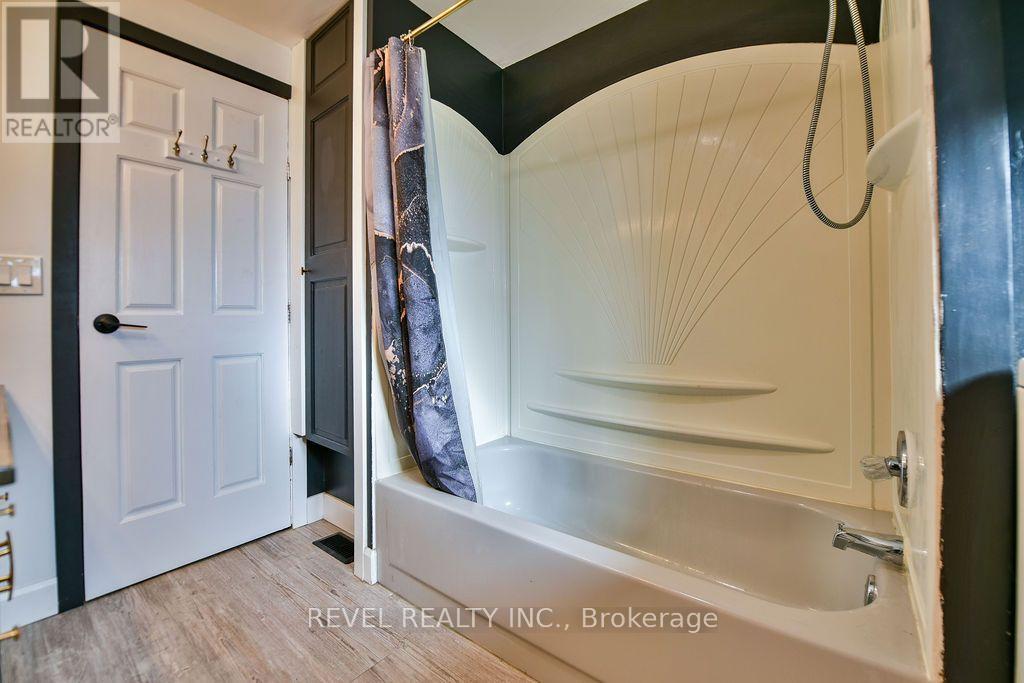 102 NOTRE DAME PLACE - Image 28