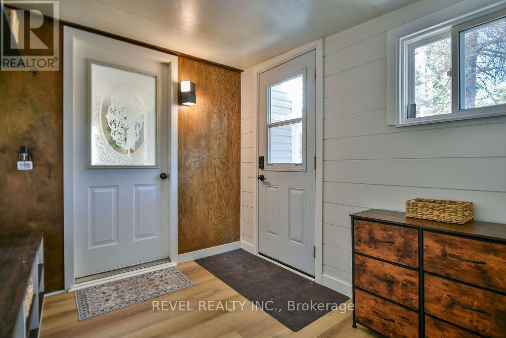 102 NOTRE DAME PLACE - 4