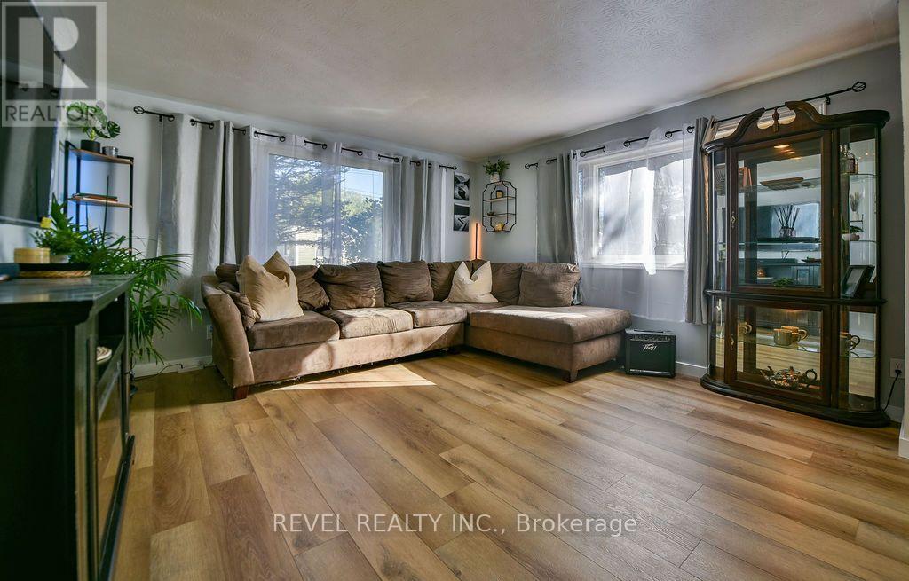 102 NOTRE DAME PLACE - 8