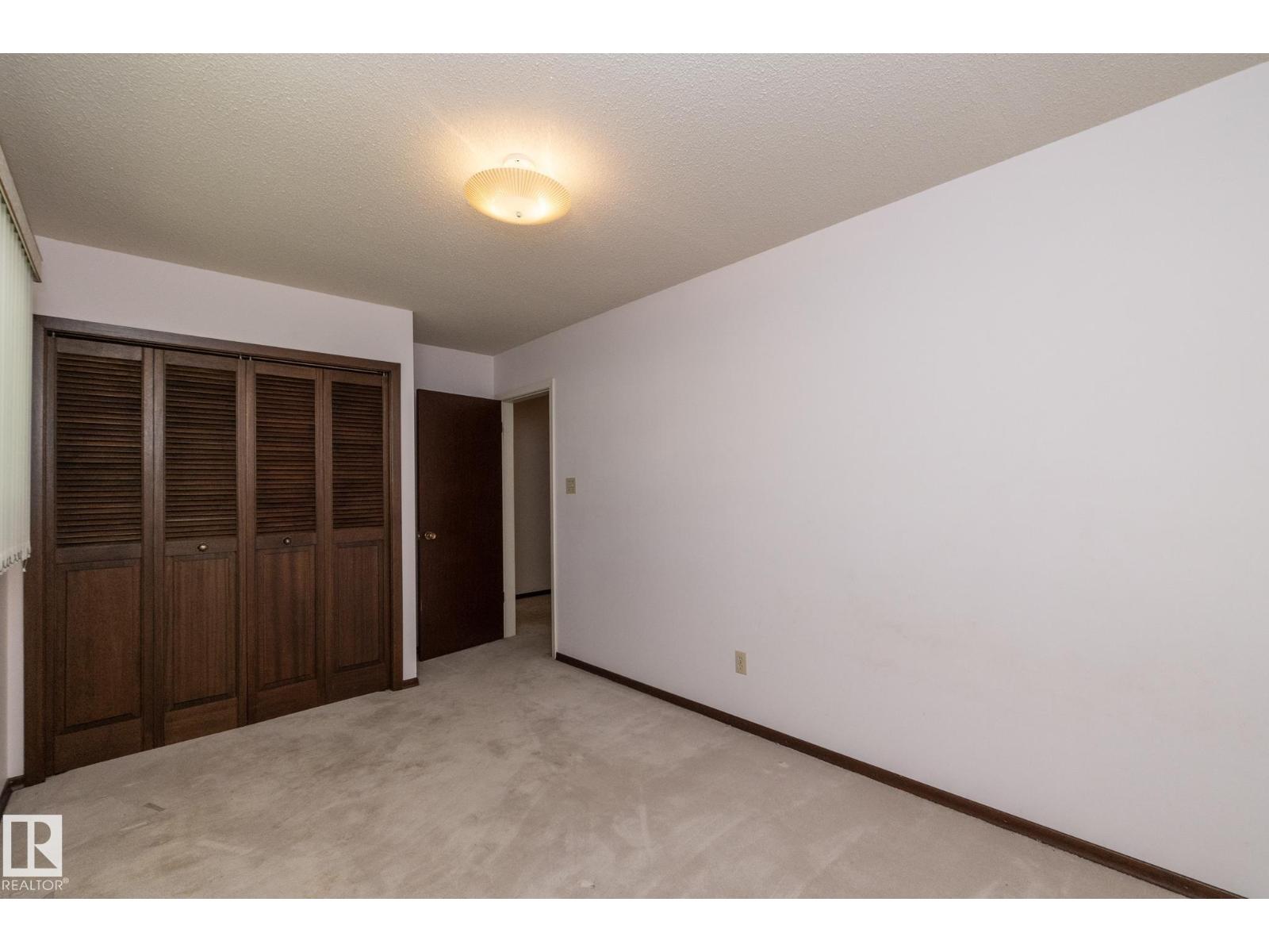 11322 52 ST NW - Image 24