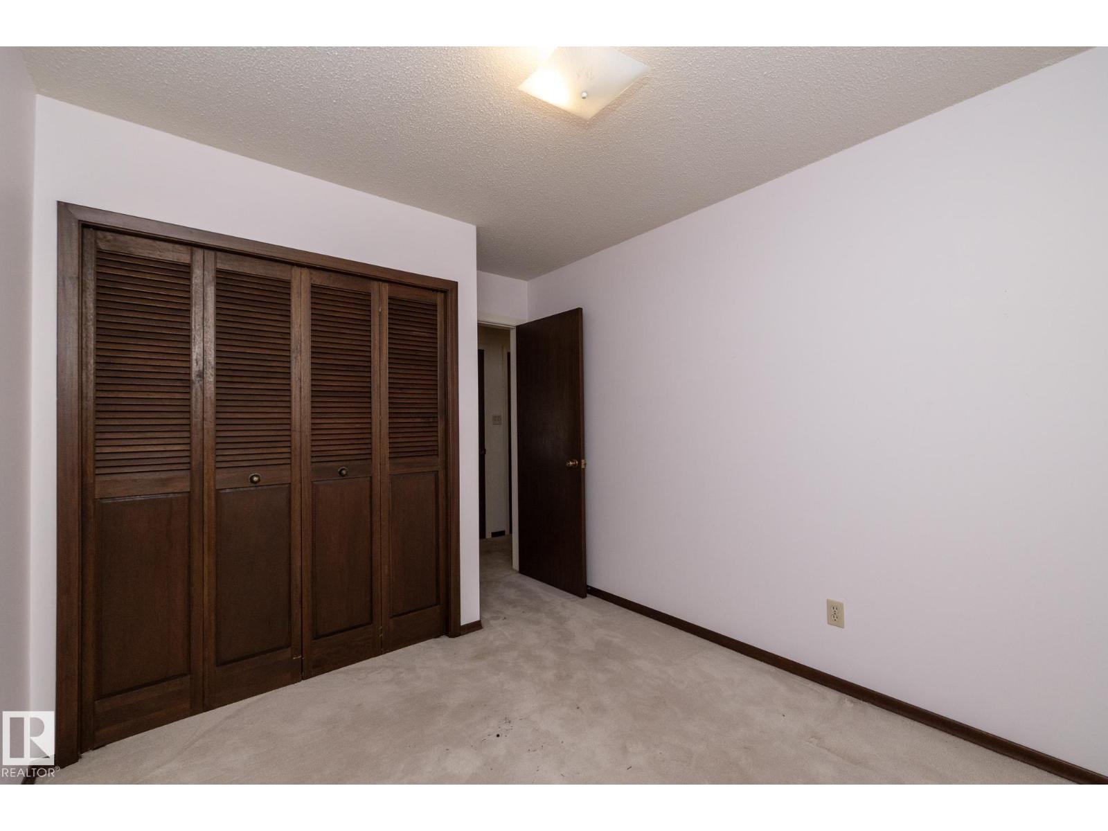 11322 52 ST NW - 29