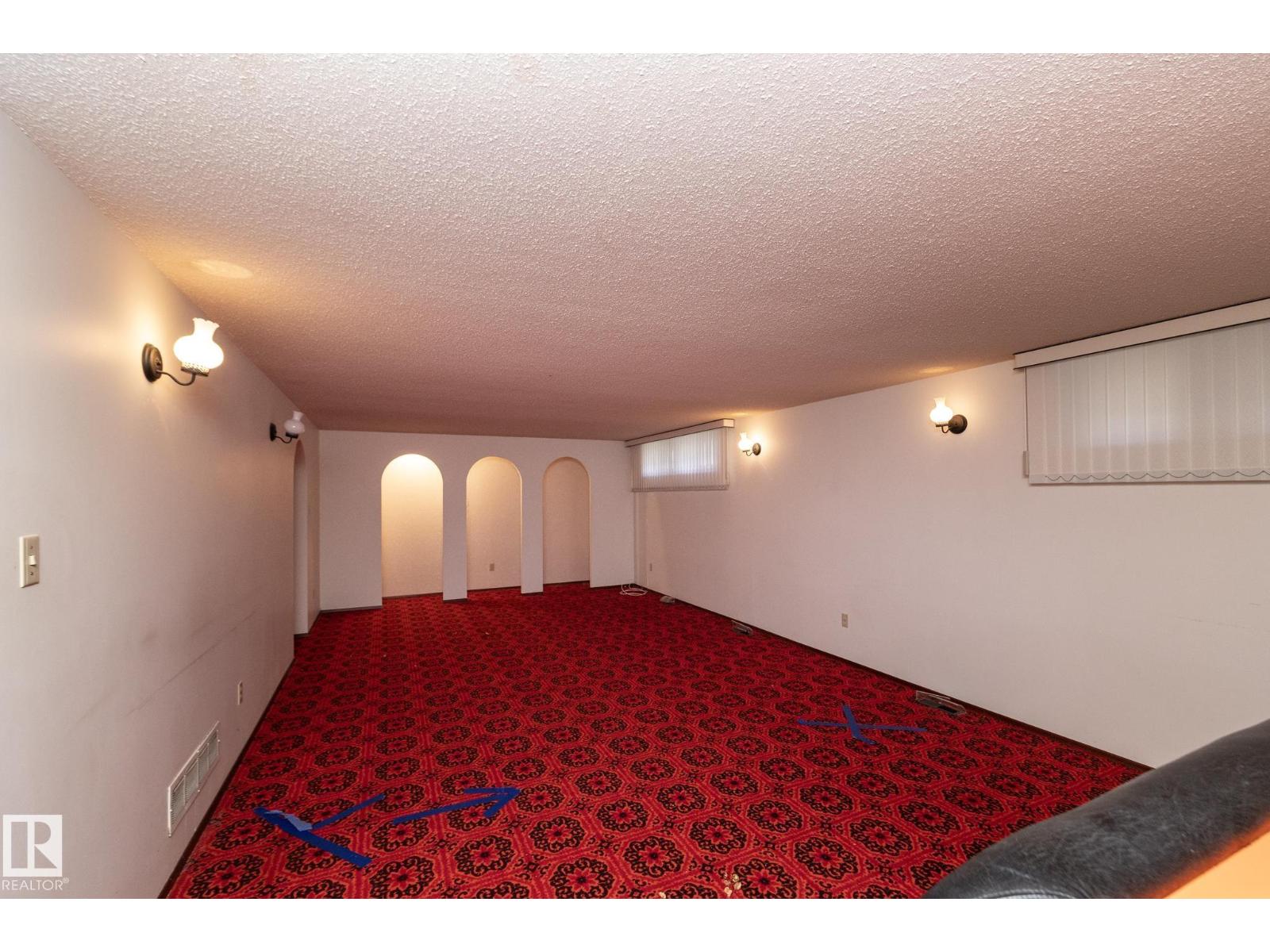 11322 52 ST NW - 41