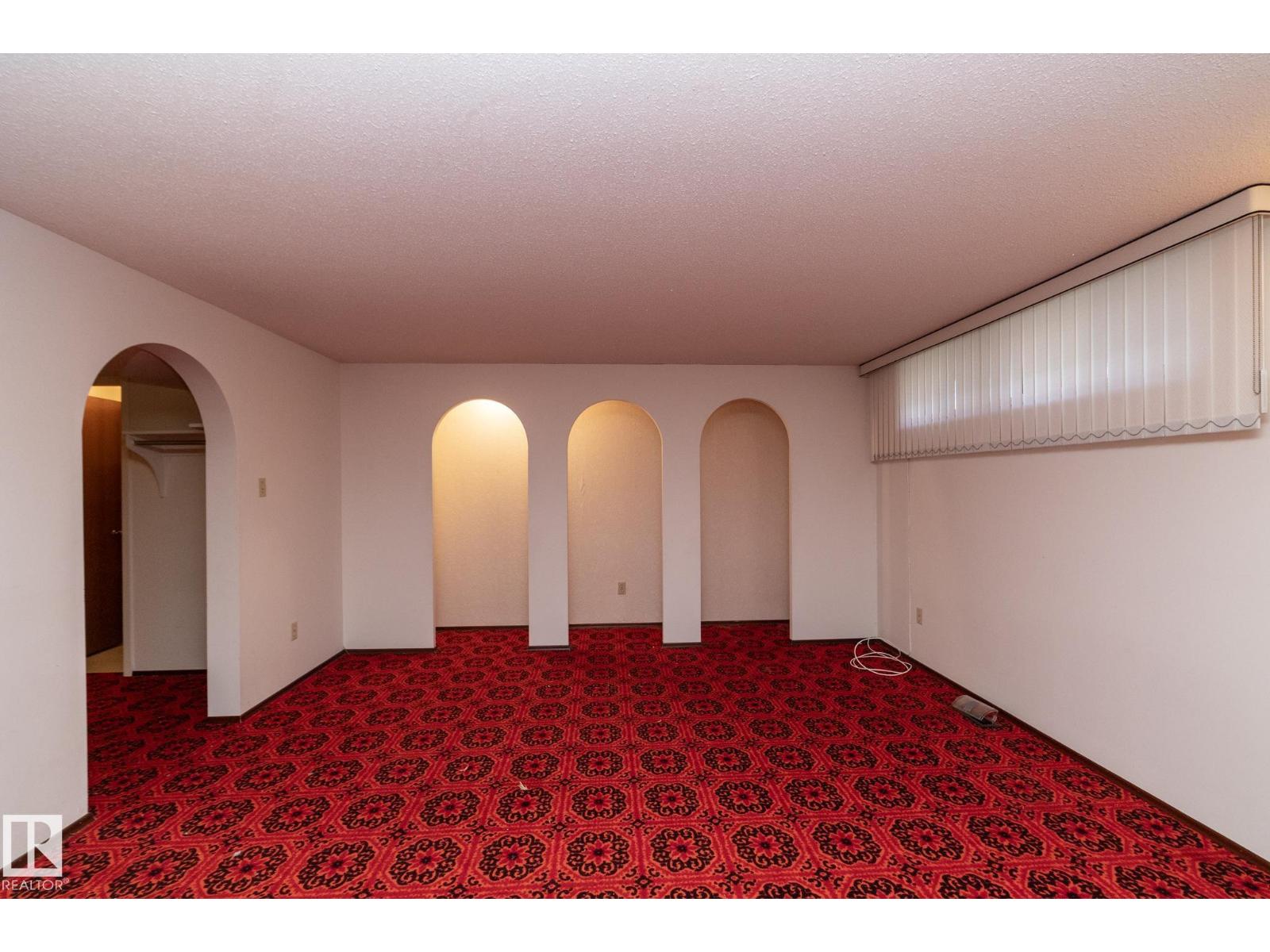 11322 52 ST NW - 43