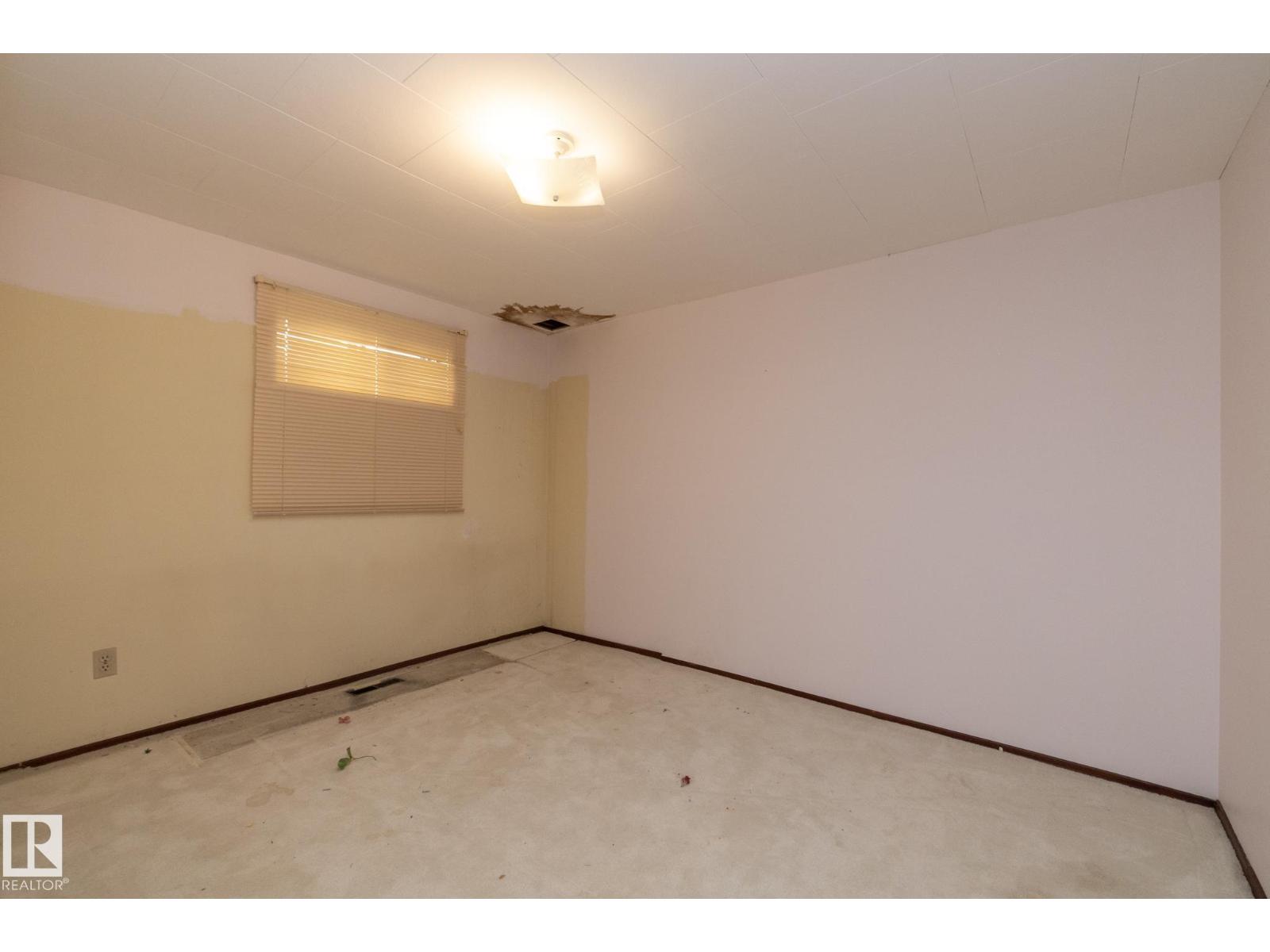 11322 52 ST NW - Image 44