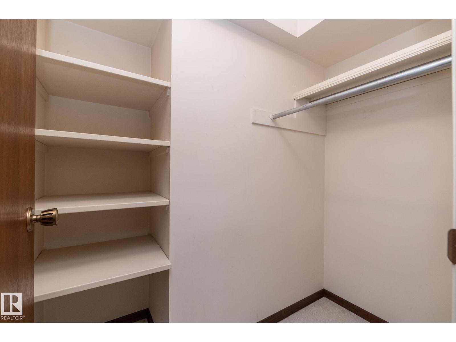 11322 52 ST NW - 52